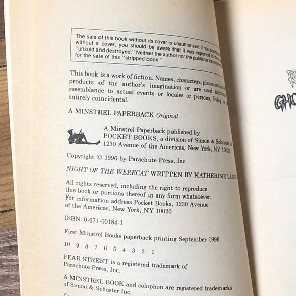 Ghosts of Fear Street: Night of the Werecat by: R.L. Stine, paperback book - Picture 5 of 6